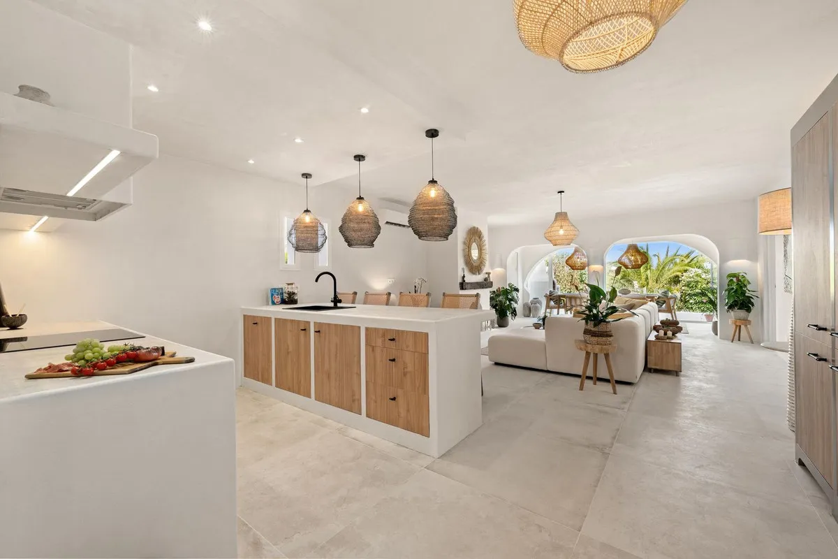 df0c80b2-4496-4d76-9861-5d3ec1e91a0f