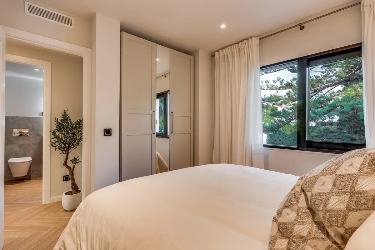 3704ab07-8816-4095-b1b8-645732a29140