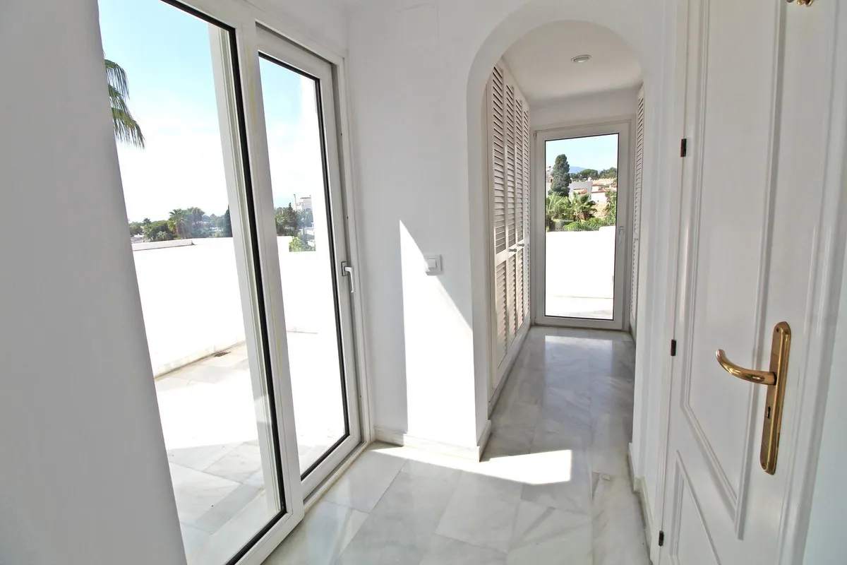 3a810fae-7d3b-4cb2-9798-20d8531e247a