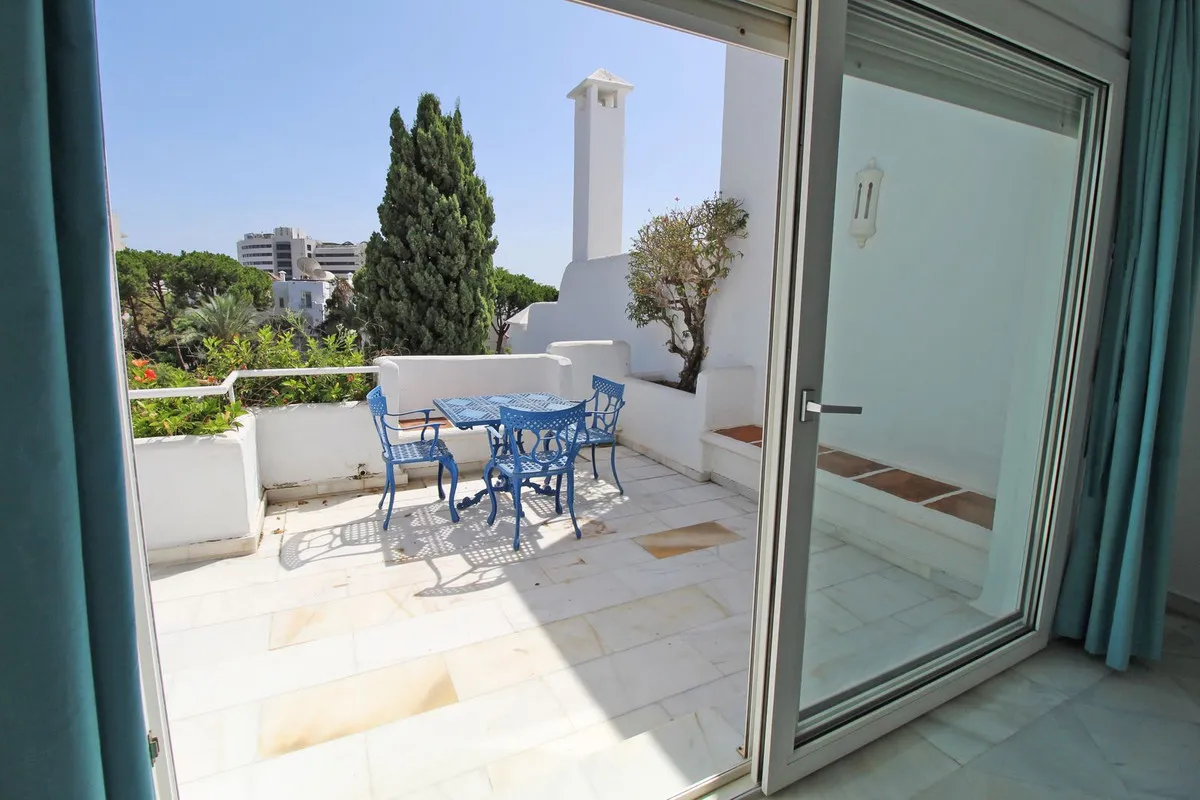 b8551e02-7931-435a-a24a-96dea1749e0a