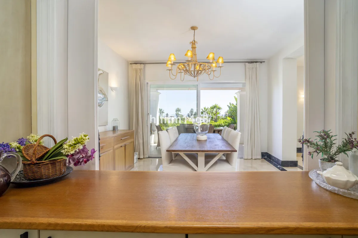 4ca3100d-2101-4263-b275-c2ddb54caef3