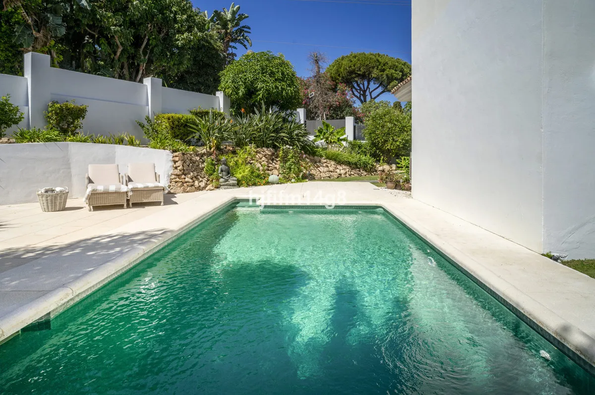 53d0cafb-6ca8-4c2c-b8cb-3bc0b61f8e86