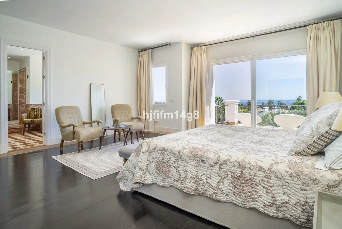 7370ab1a-5806-470a-910f-6cc534f401e0