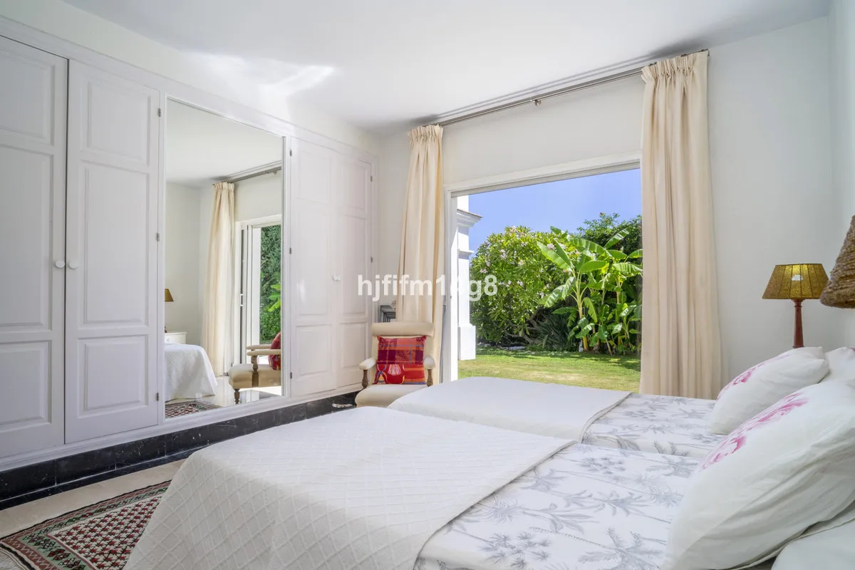 a1b4d2be-437a-4c2b-89cc-75e5aefe7f28