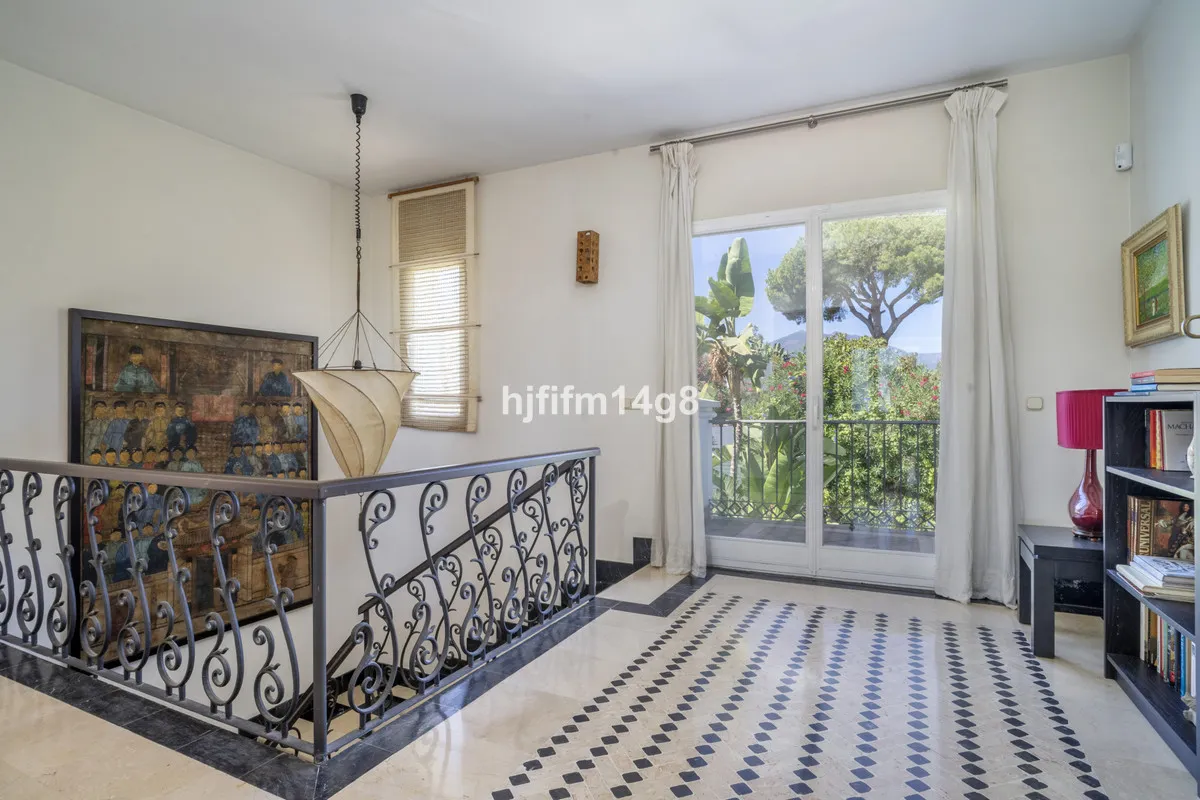 ad48ef8c-0e8a-405f-94ec-6473699a8450