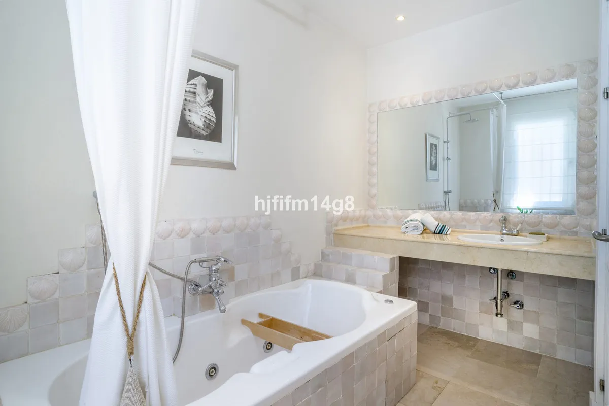 cfddf25f-4521-41d9-a49b-7238cf1d6c45