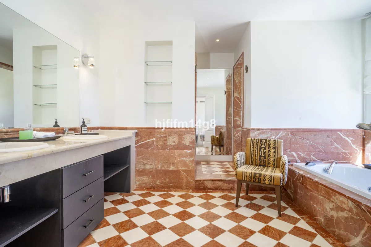 d955140c-17ae-44d6-af18-a677a49d691c