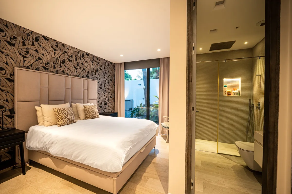 1afec1c6-e646-420e-be0f-dca348dd521f