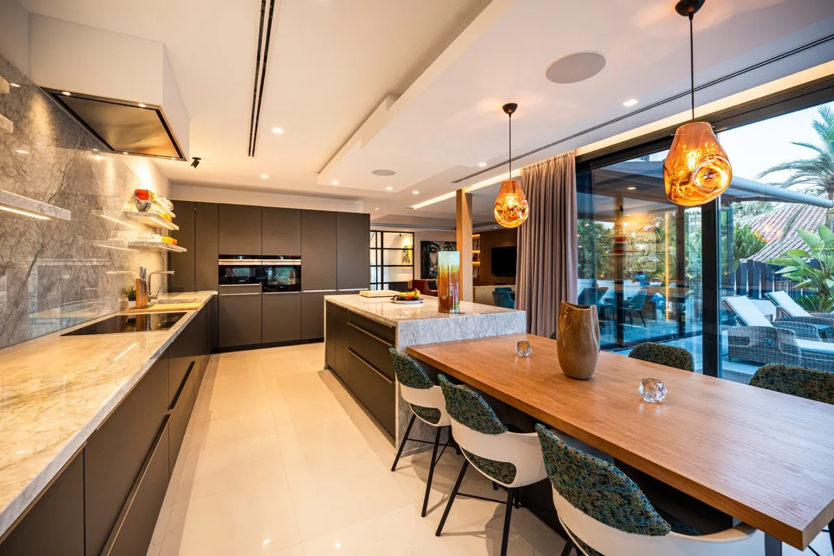 71fa9b1e-3ea1-4b93-899e-a07a8b16ec4d