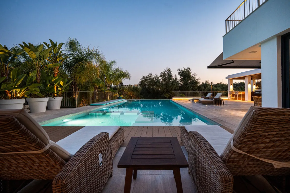 bb57cb5c-4ff5-4d88-9e65-2d8a9a893c77