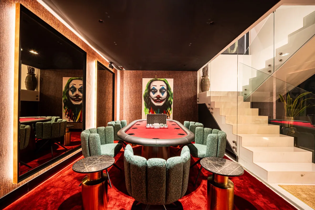 ecd874af-44a2-4fe6-8289-acc871cef0e1