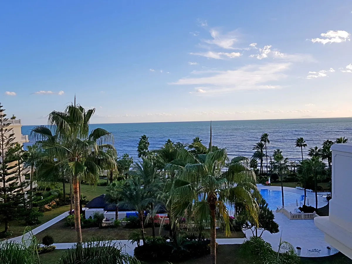 366e06d3-3151-4d4f-99f5-30a3595fd8a8