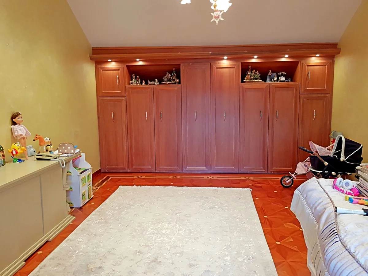 b7685b3d-5f6d-4938-b7d1-f47dc45c9173