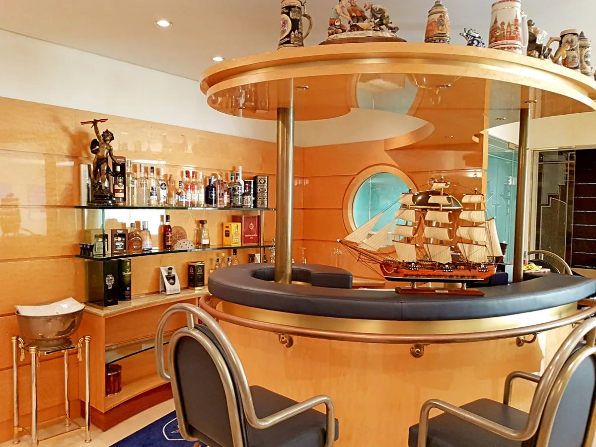 c14d37bd-1605-40b5-87a5-de185a983907