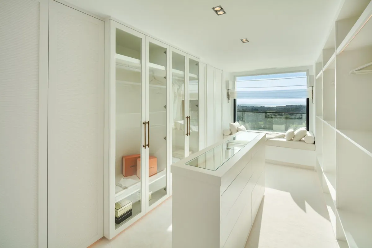 9c48a1d1-49bf-422c-b492-b1e48bf6a403