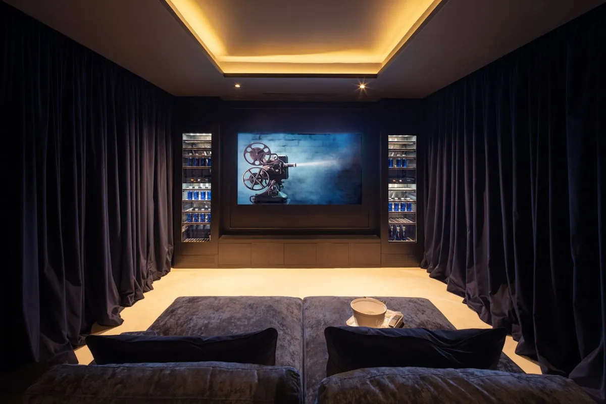 a69aee44-d287-4239-9a70-67e210e598bf