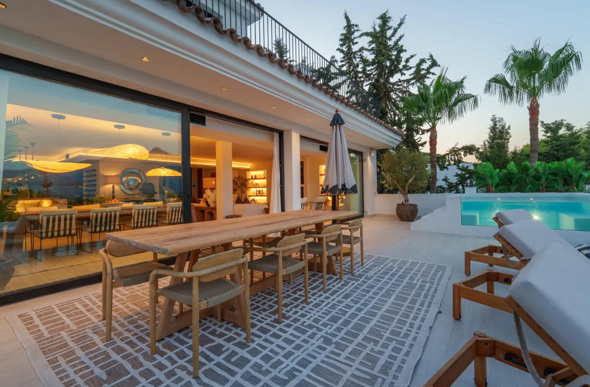 026e7b17-84f5-4c8b-8232-740216ba873d