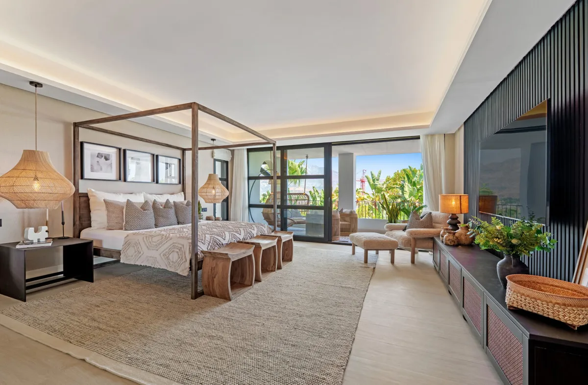 0d80ddc4-151f-427f-a3a1-8f9ad7684c24