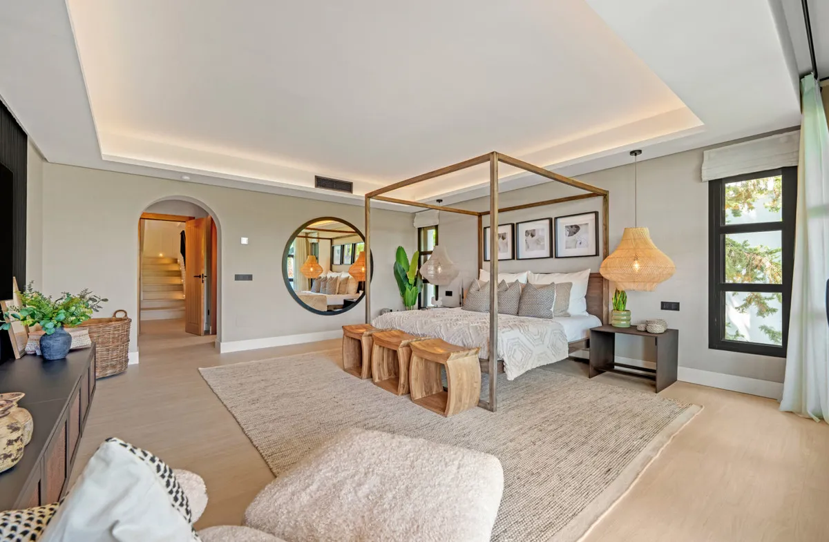 1f60b6a4-9bff-49bf-8b72-7bd4c1d05207