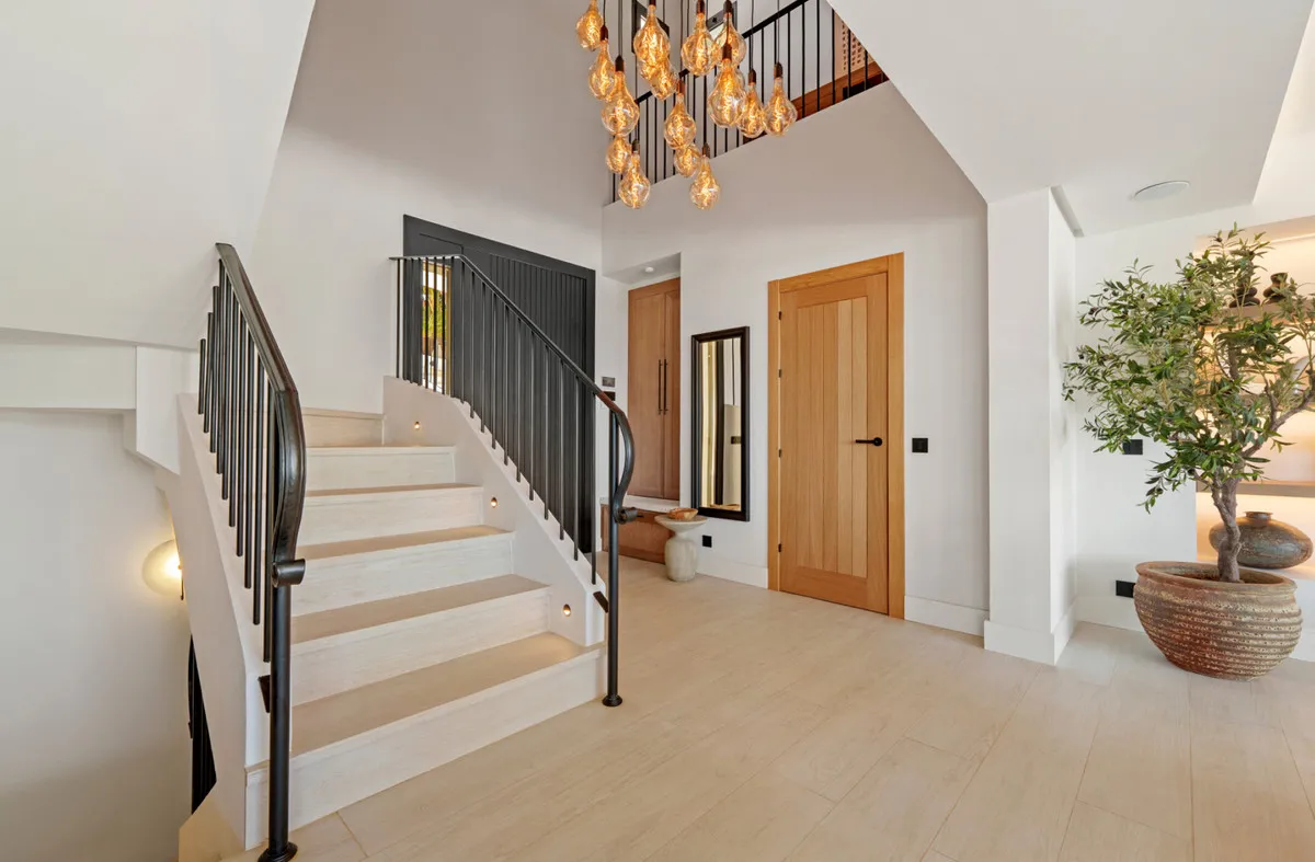 2e741161-5e8b-4cb4-ad66-c5b69bb43e9a