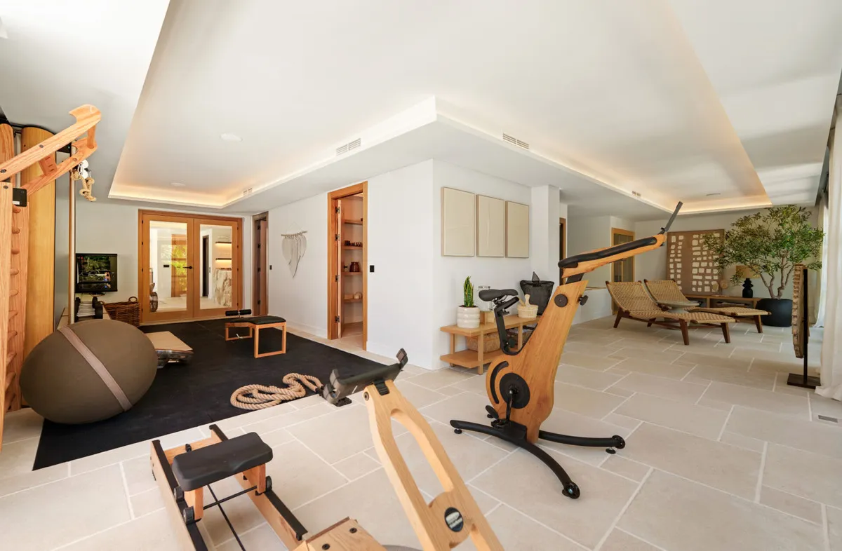 3f281a70-8359-4105-a233-c2a5d15a0936