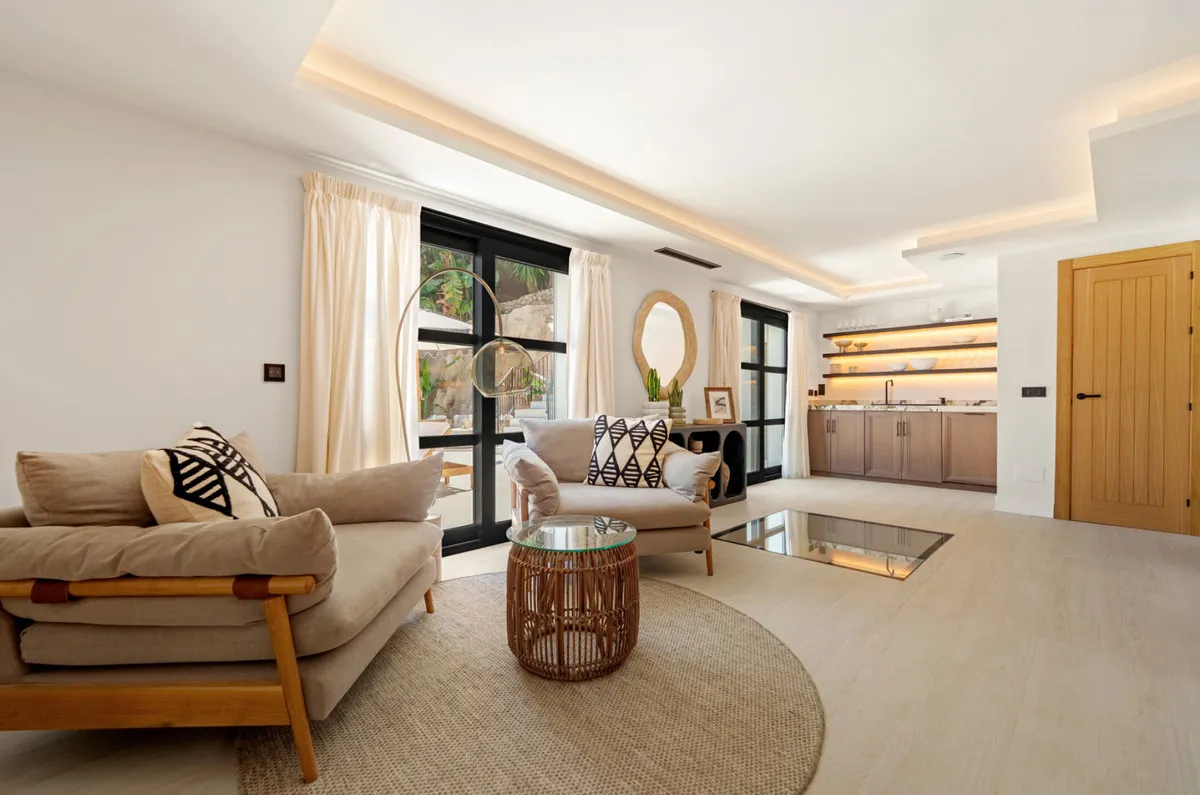 d776bc90-a8f8-46fa-92ea-8d6f1f0c74df