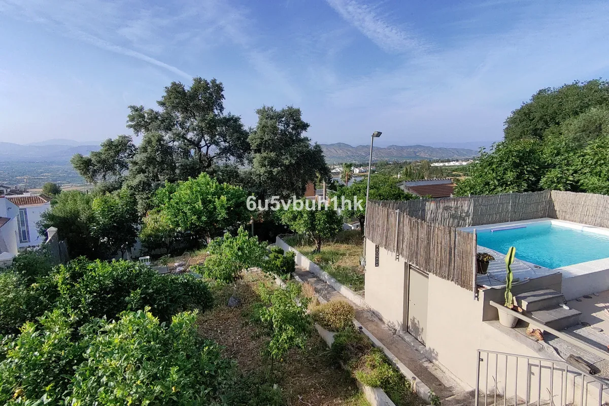 0fe08e6b-695d-4192-b8c4-c8b494e19704