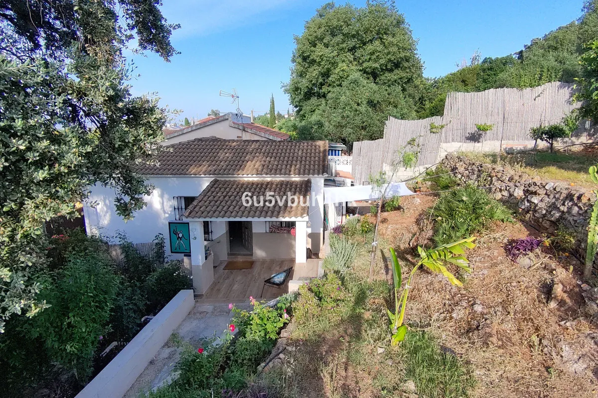 415a2084-e7ab-42e2-a9e9-6ef404508dce