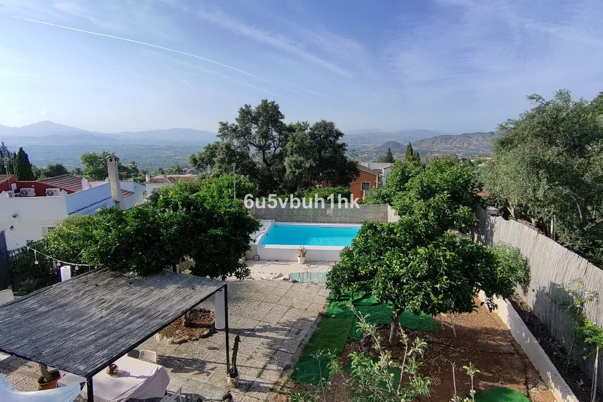 e072ee35-b2bd-40de-a15c-7b749538bef4