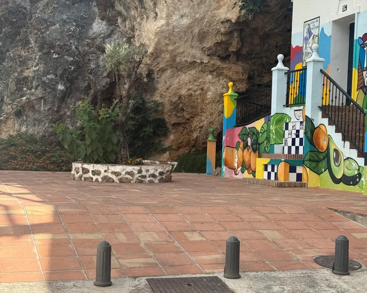 2a24e566-a8d4-4ff2-ae68-ba0b7cbeb19d