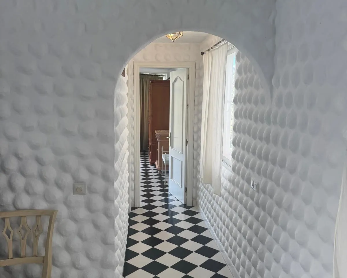 93a9bfed-aef1-4582-b4cb-cd299e46d6bf