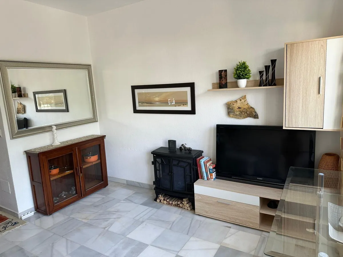 b4fbf5f5-def1-493c-8f54-22391d079c11