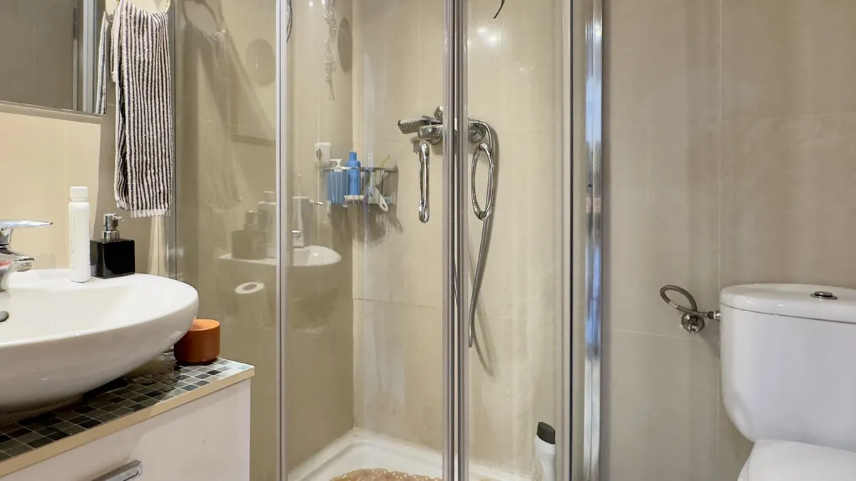 903de5fc-187d-4d07-8861-57b60b67fa36