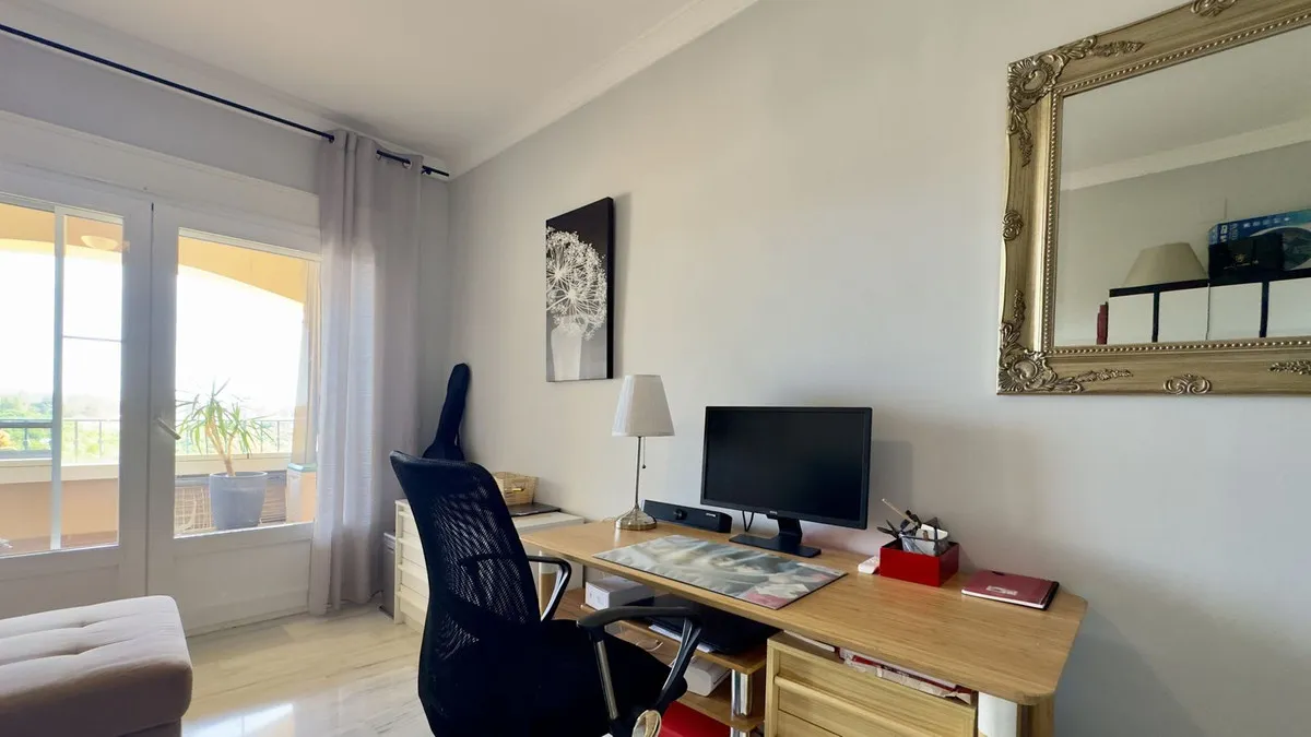 bb05d28b-3f03-4a02-be05-46ea3725ab30