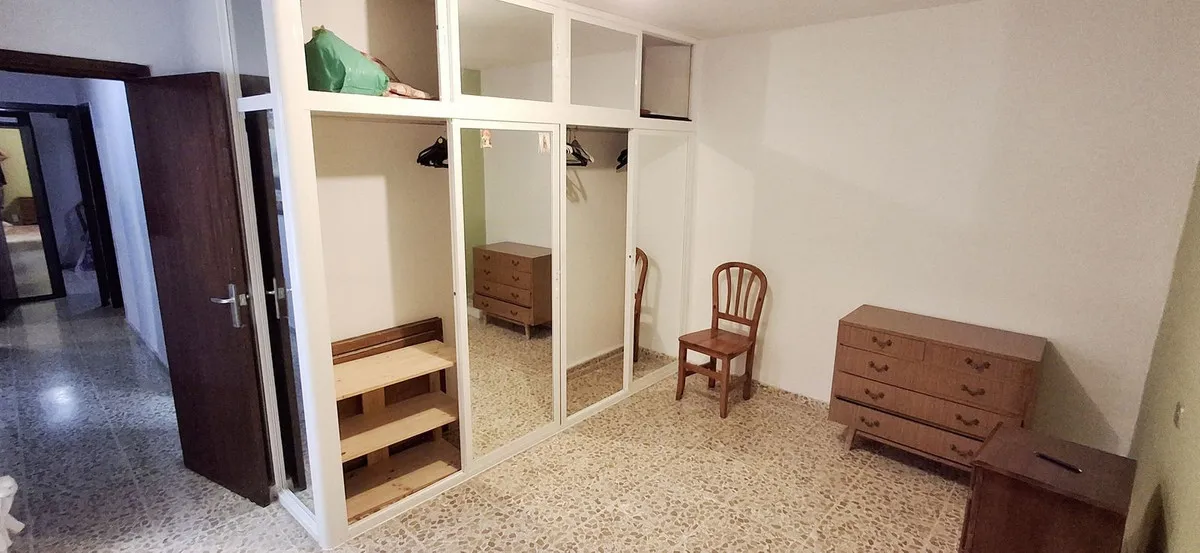 b29cf173-5333-4084-8de1-50474c66eee0