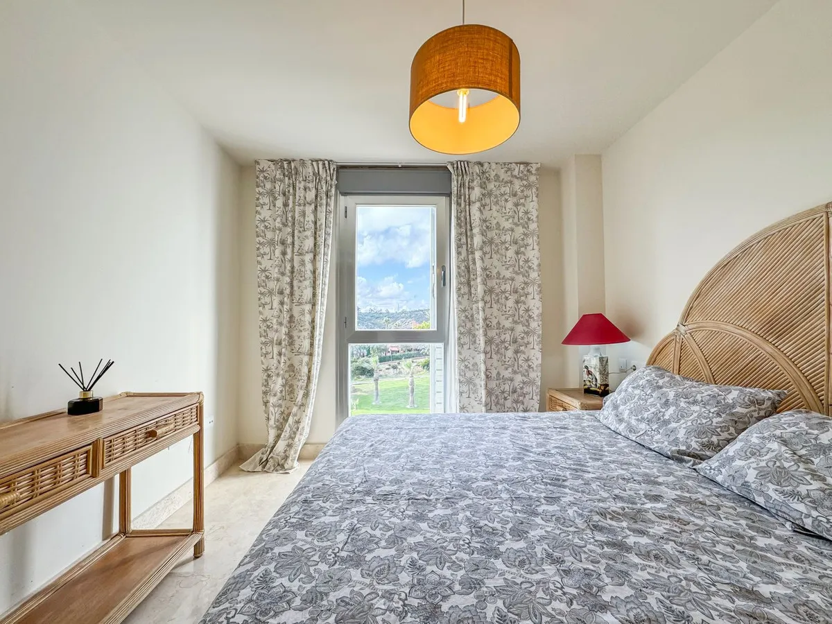 037cc585-22a5-4d42-9d9d-9b2b3a85be67