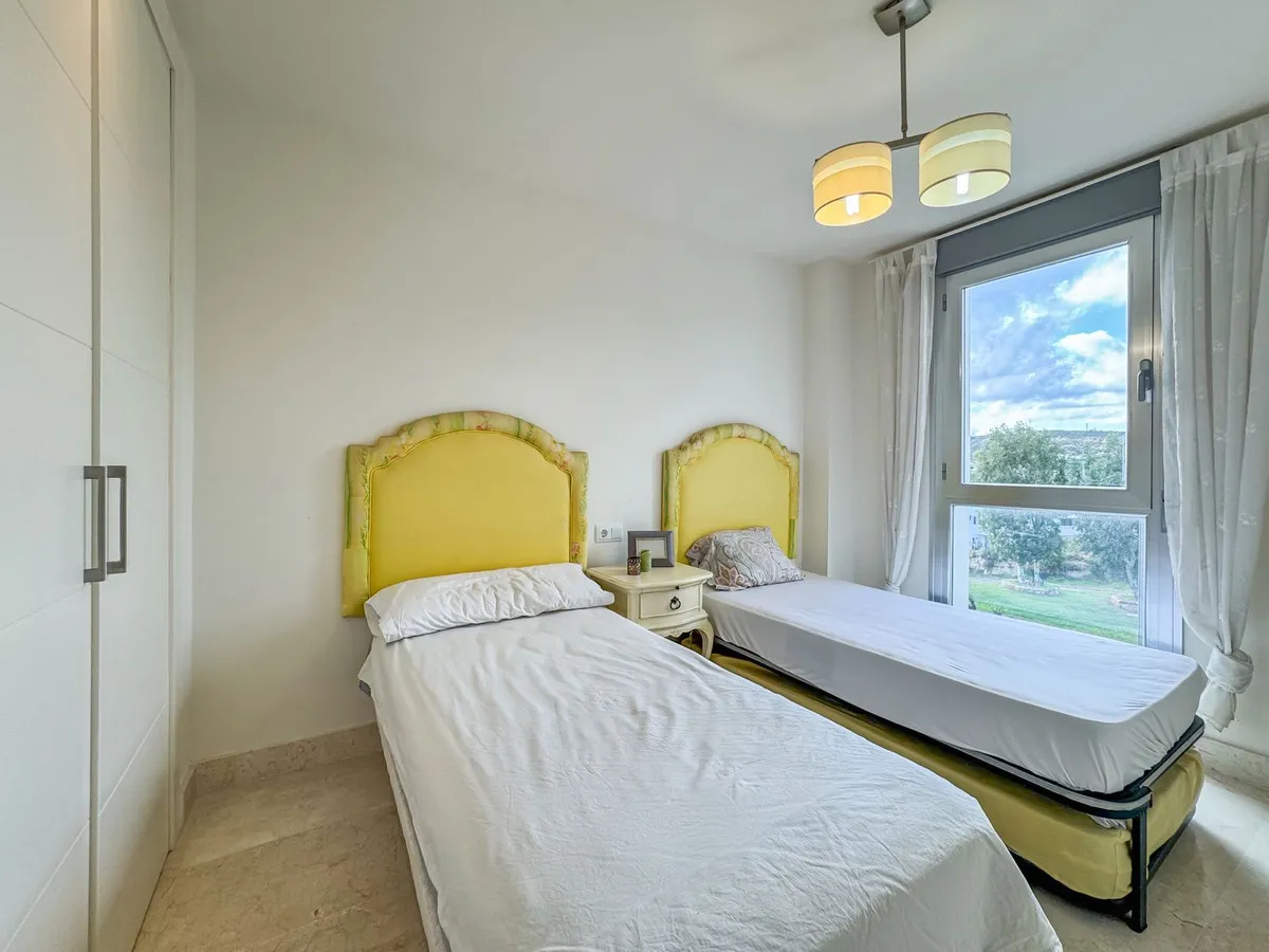 6128ae5c-f103-45e4-b72a-b0451b839404