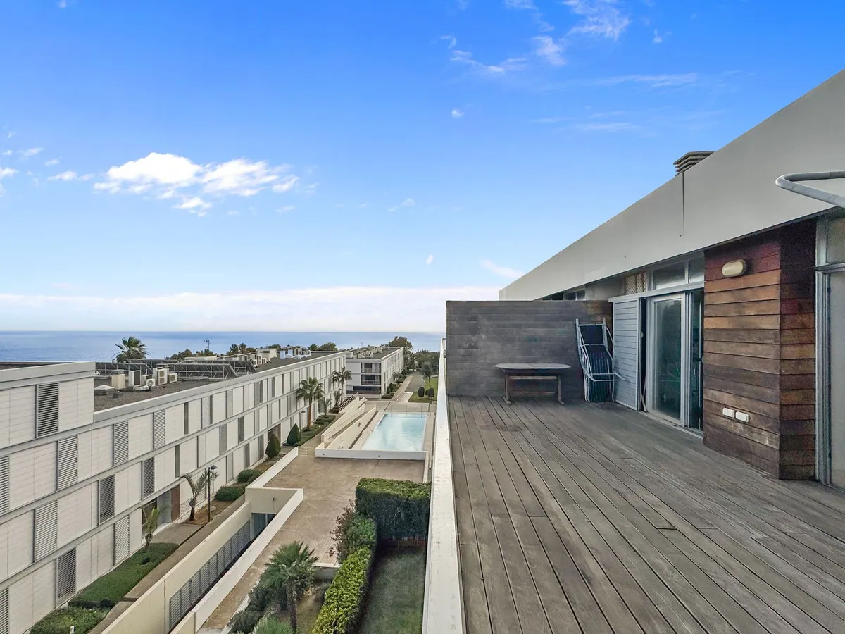 aa833741-f4e3-46ea-be33-e00e2fab33c1