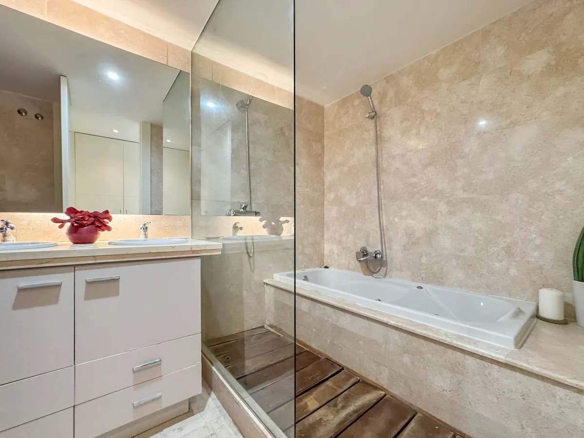 d6c0f99a-bd40-4805-b4f9-30ac7915dcf0