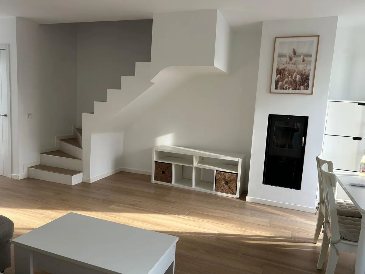 98aa5197-ee3f-4da8-ad41-d765cf47742d