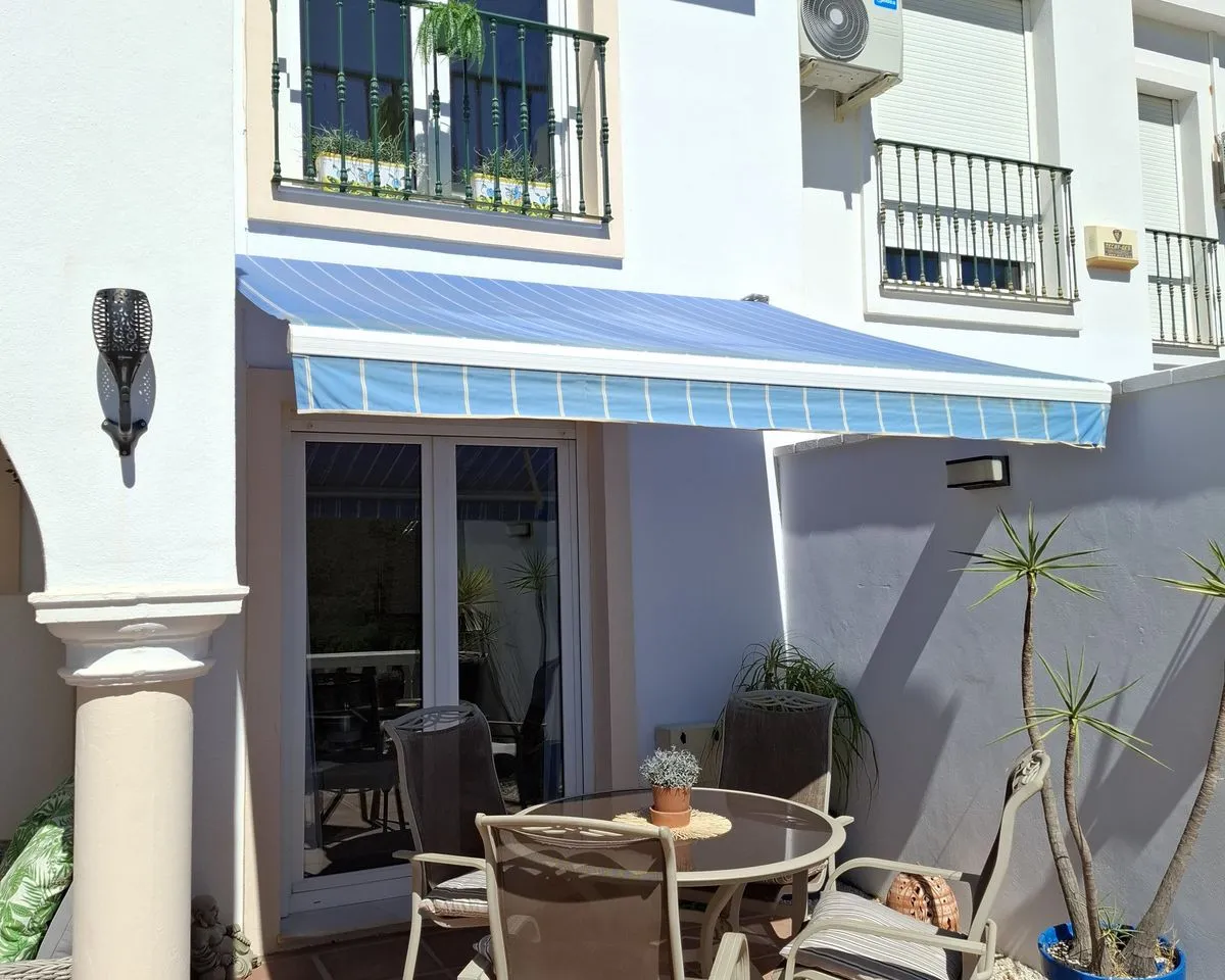 2a5da6f9-e1cf-4be3-b45c-dd24f621e8e4