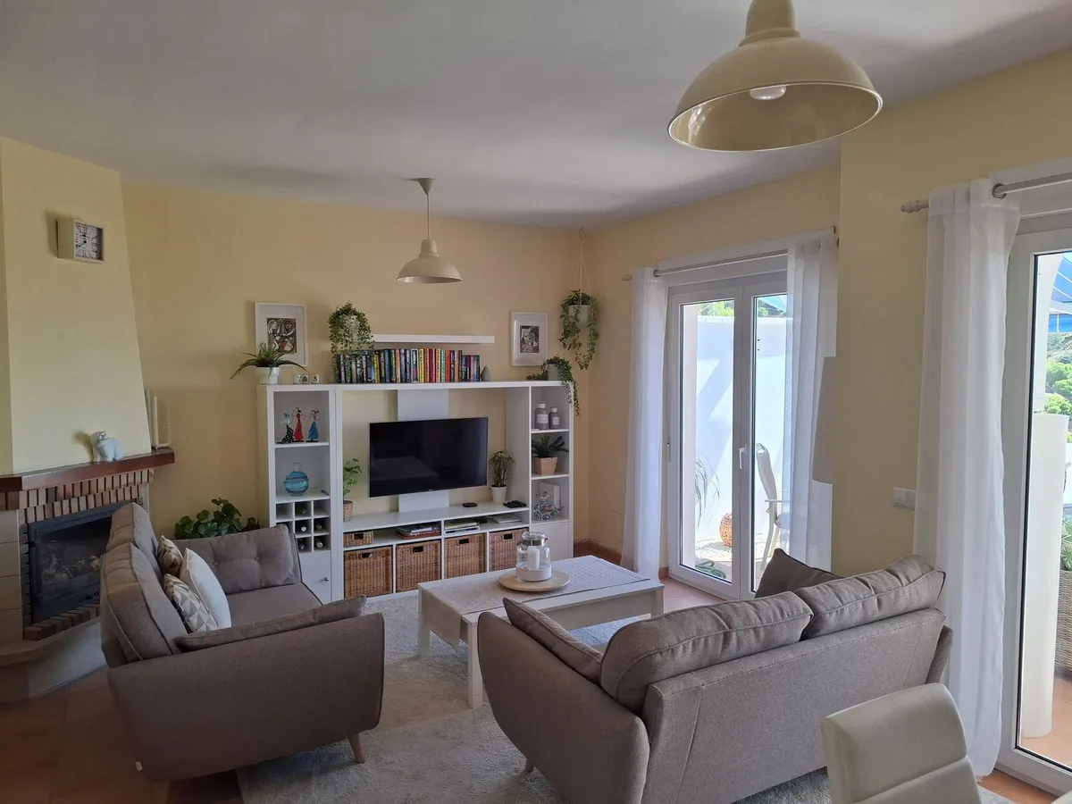 2b808a9b-4f41-4eeb-8f18-5f7420d1c448