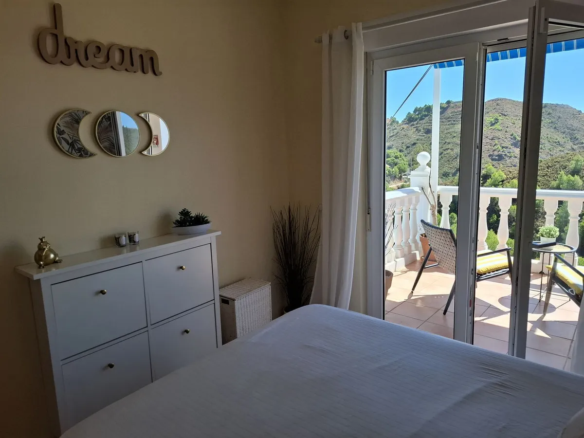 2e497f85-42f1-42b0-9b92-50430ad576c9