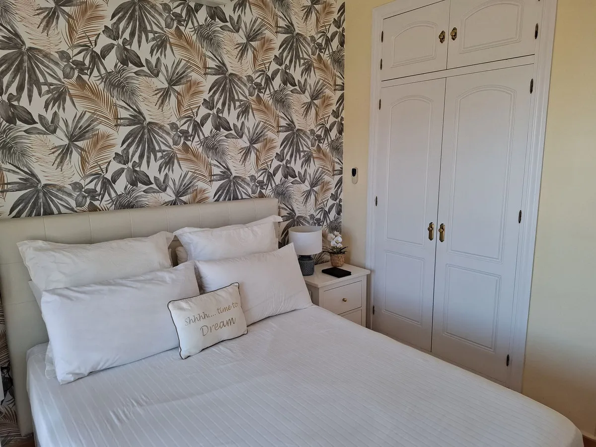 df32c246-62a1-4745-ac12-6e238885773a