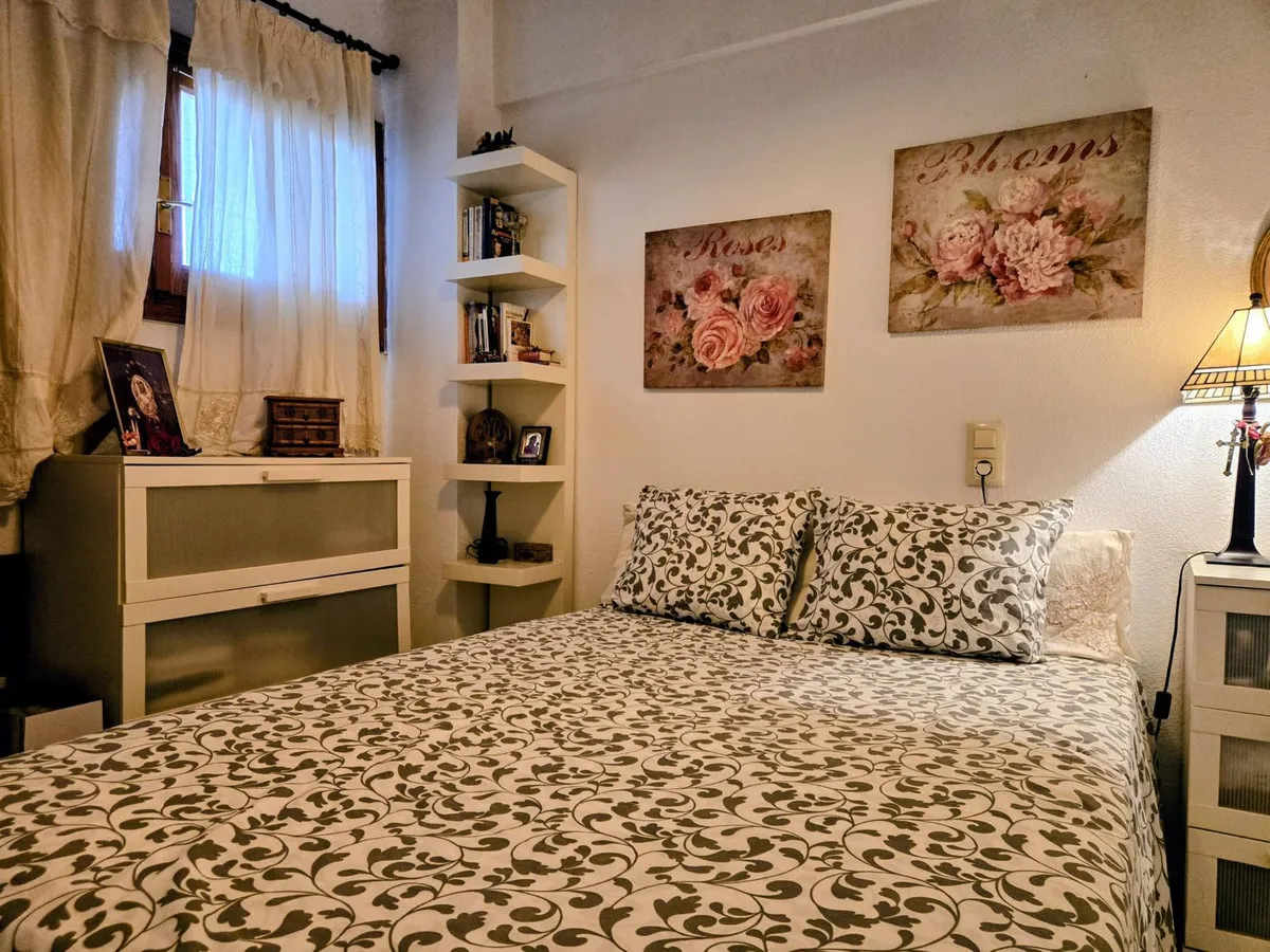 04704fe2-fcb5-4b41-b367-d663f5ab2494