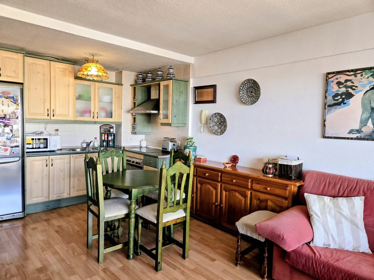 7308e2fe-b930-4a02-a515-1bec937114e8