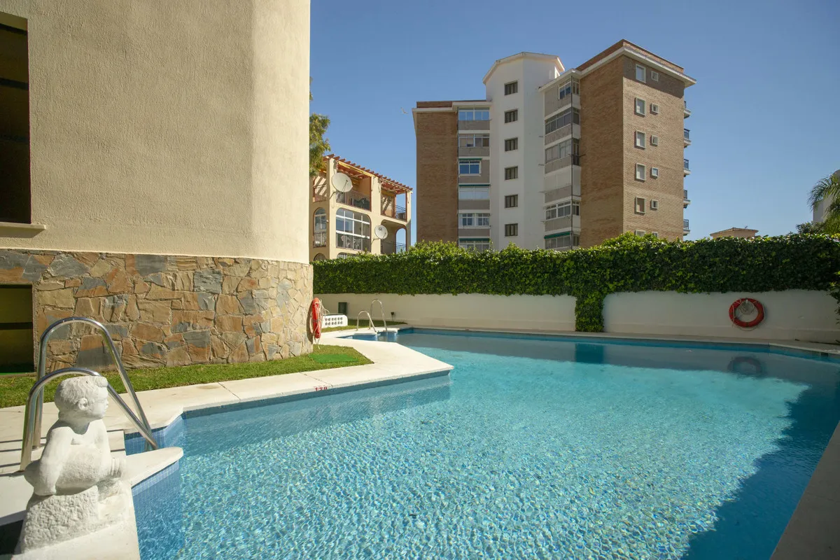 a986996b-f856-4350-b505-a99f107f7100