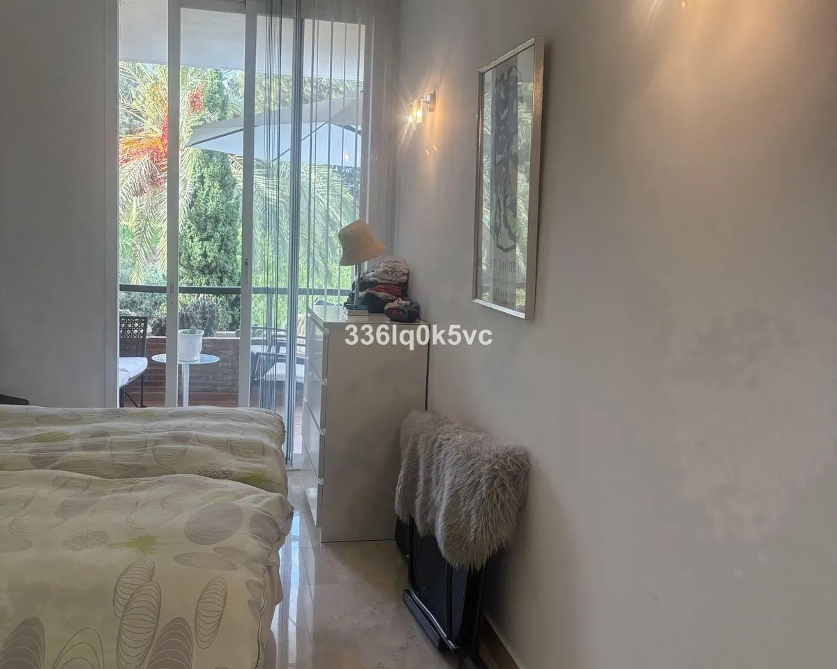 e6ae556b-63c3-49e5-8b74-739d753857bb