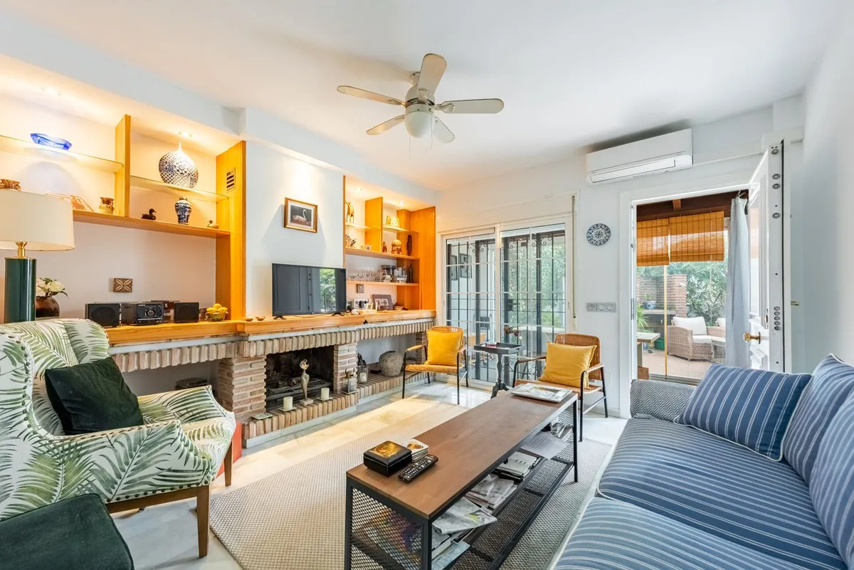 2241a39e-858e-4840-8818-3e171a0f745c