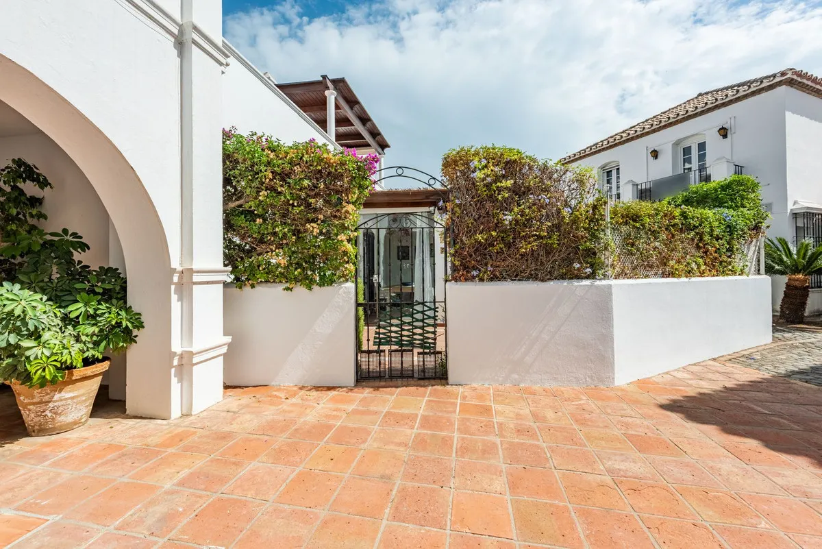 633d8d4b-ddb5-4645-9ea6-cf0cb047224a